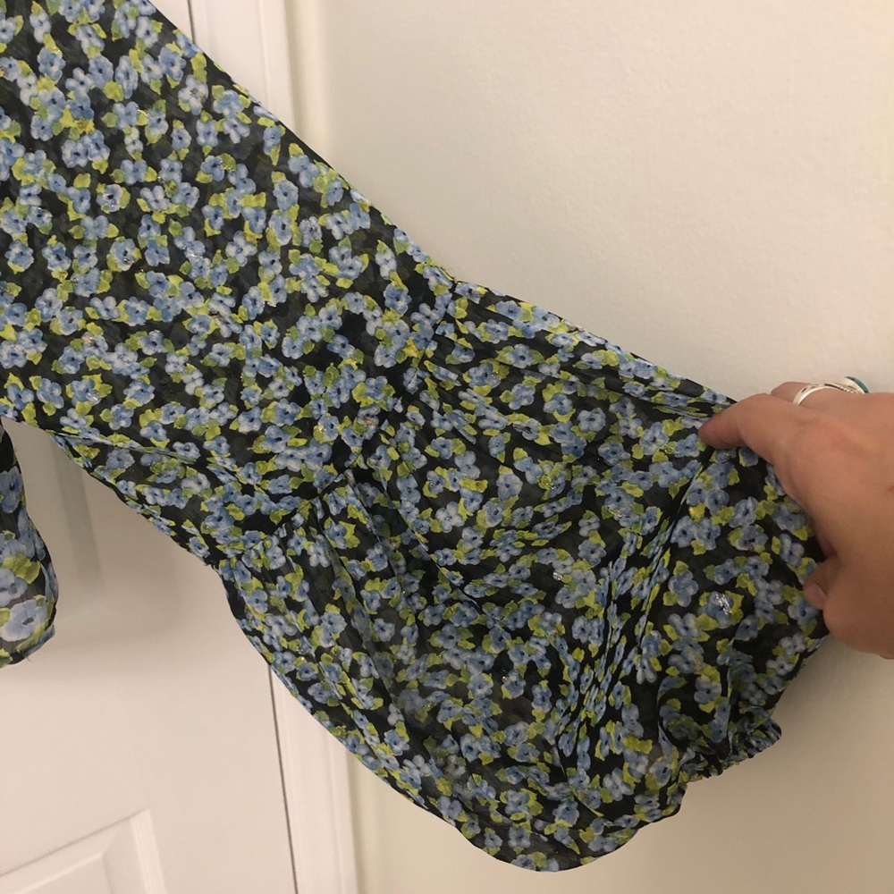 NWT Zara Sheer Black button up top Blue Floral Print Long sleeve boho size S - Picture 3 of 7